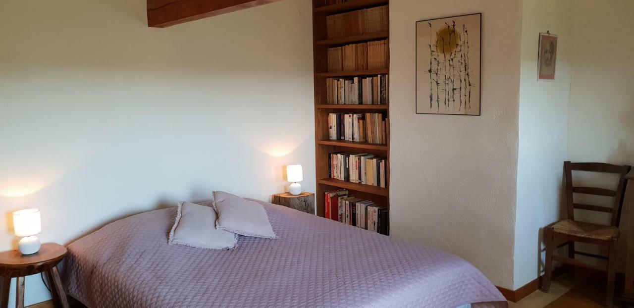 La Petite Maison Des Artistes Castelnau-Pegayrols Экстерьер фото